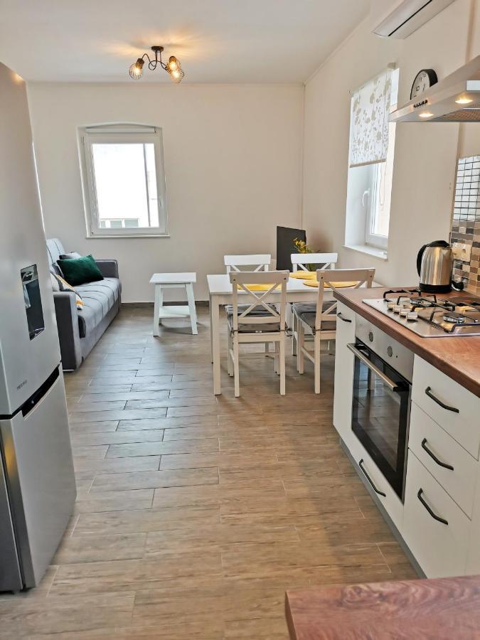 Apartment Roman Betina  Exteriör bild